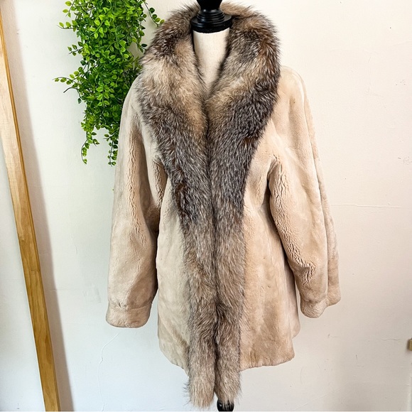 wolfie furs Jackets & Blazers - Wolfie Furs Vintage Rare Fox Fur Coat